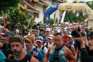 BIB: 
                            <button type="button" onclick="openModal(26906555)" class="btn btn-primary btn-sm float-right btn-popup" data-toggle="modal" data-target=".modal-high-quality">
                        <i class="fas fa-shopping-cart"></i> Add to Cart
                    </button>
                                            <button type="button" onclick="isThisMe(26906555, true)" class="btn btn-success btn-sm float-right btn-popup btn-isme hidden" data-toggle="tooltip" data-placement="bottom" title="นี่คือรูปของคุณใช่ไหม คลิกที่นี่เพื่อเอาเข้าอัลบั้ม">
                        <i class="fas fa-plus"></i> Add to album
                    </button>
                    <button type="button" onclick="isThisMe(26906555, false)" class="btn btn-warning btn-sm float-right btn-popup btn-isnotme hidden">
                        <i class="fas fa-ban"></i> Remove from album
                    </button>